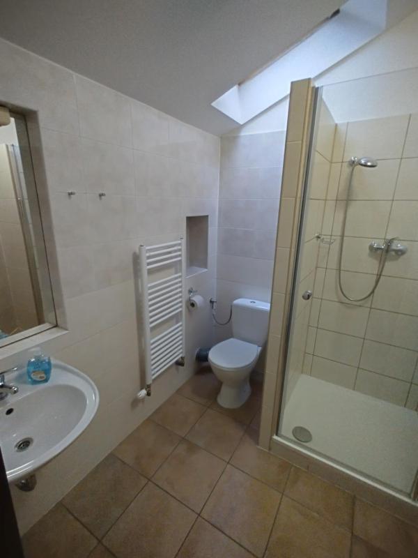 Triple Room with Private External Bathroom image 3