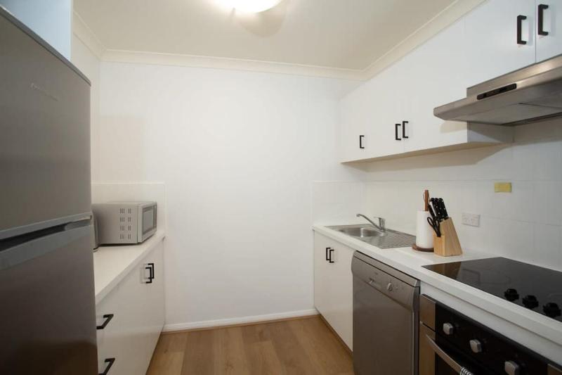 Holiday Apartment with Pool and WiFi - image 7