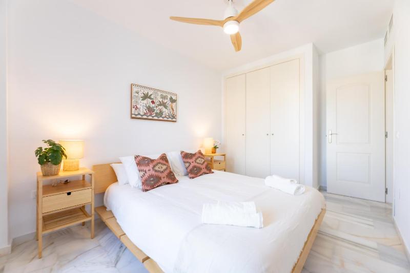 VB Alemania 2BDR breathtaking Sea Views - image 13