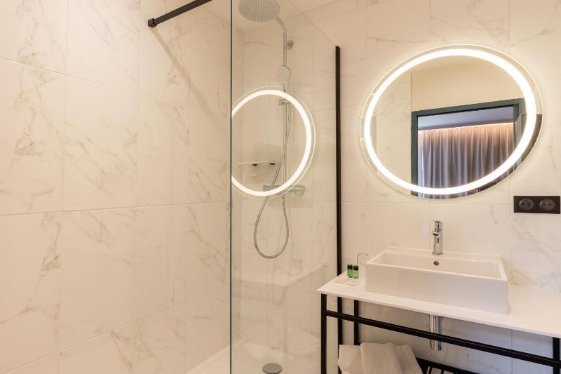 Comfort Room image 1