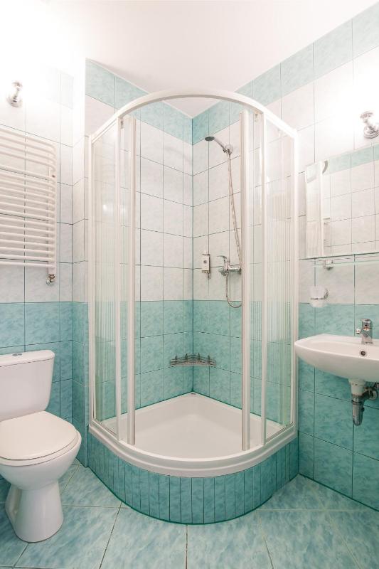 Standard Single Room image 3