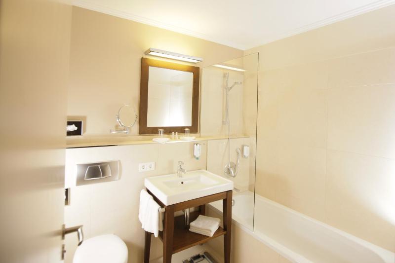 Junior Suite image 2