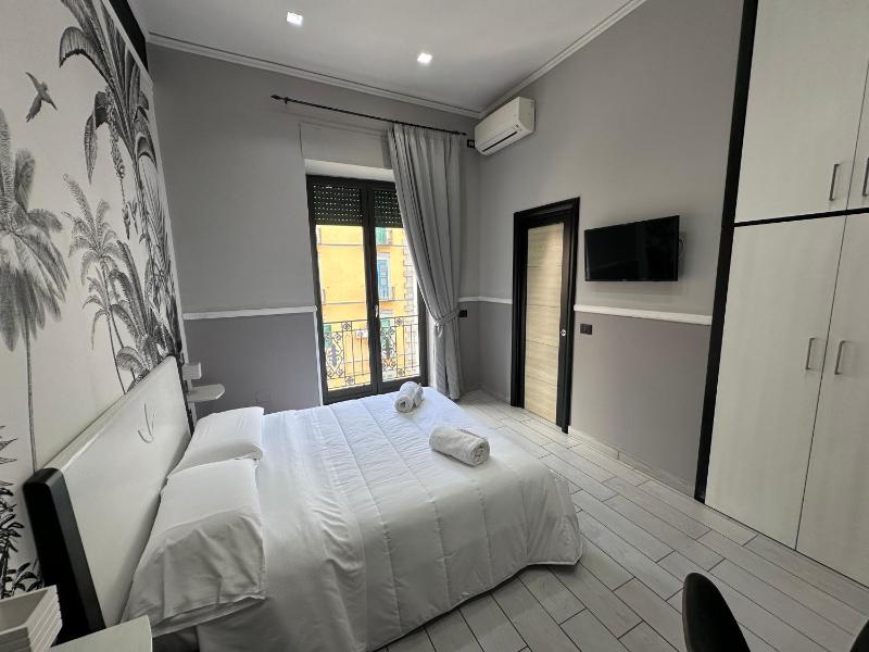 Superior Double Room image 1