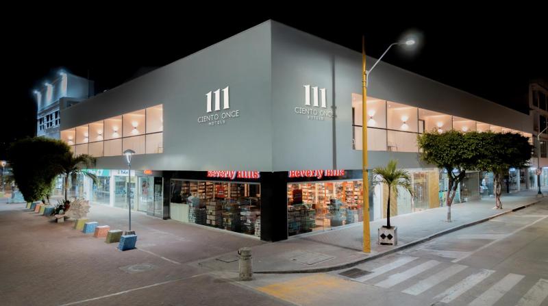 Hotels 111 - image 12