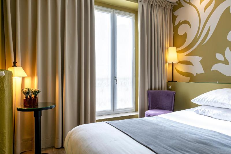 Standard Double Room image 4