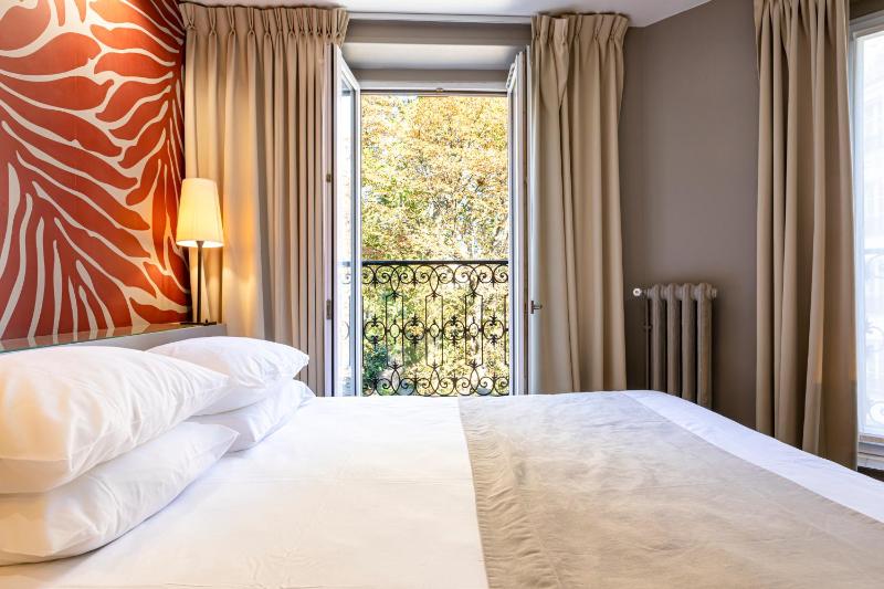 Superior Double Room image 1