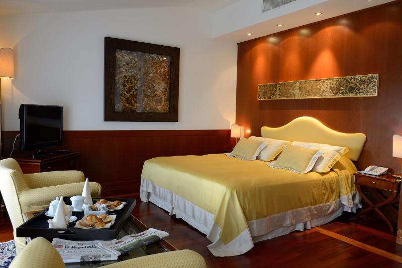 Junior Suite image 4
