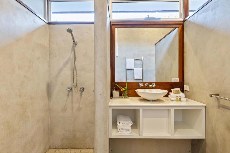 2/48 Garrick Street - Villa in an Ideal Location - image 15