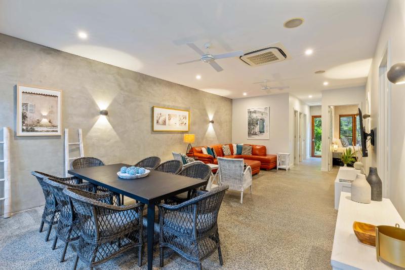 2/48 Garrick Street - Villa in an Ideal Location - image 14