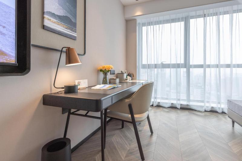 Atour Hotel Wuhan Chuhe Han Street Hongshan Plaza - image 2