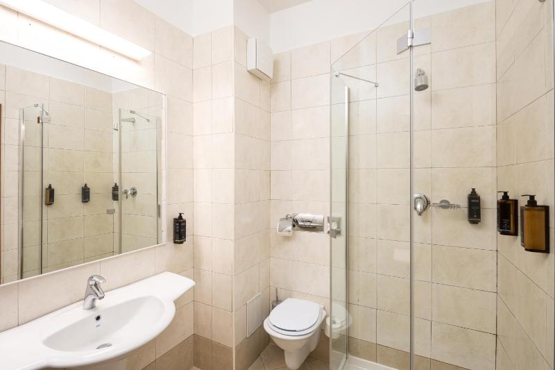 Privilege Double Room image 3