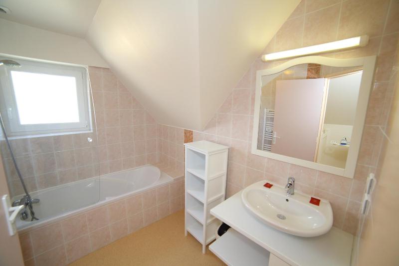 Three-Bedroom Cottage image 2