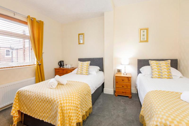 Twin Room – 1st floor (7)  image 3