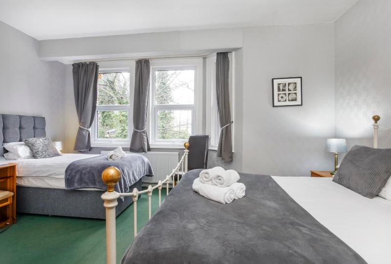 Triple Room – 1st floor (5) image 3