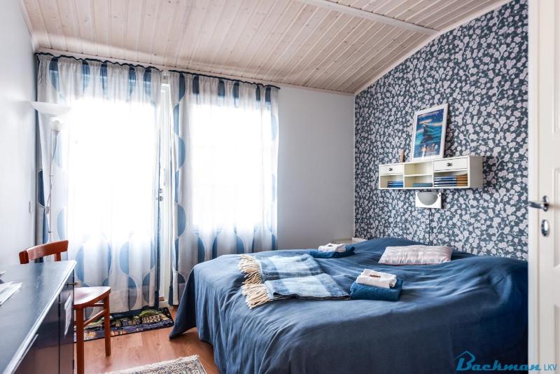 Deluxe Double or Twin Room image 1