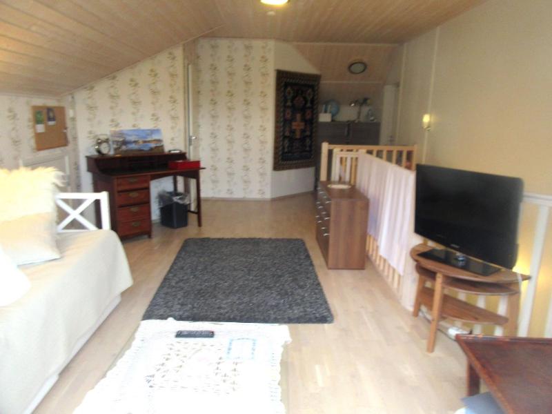 Deluxe Double Room with Balcony image 2