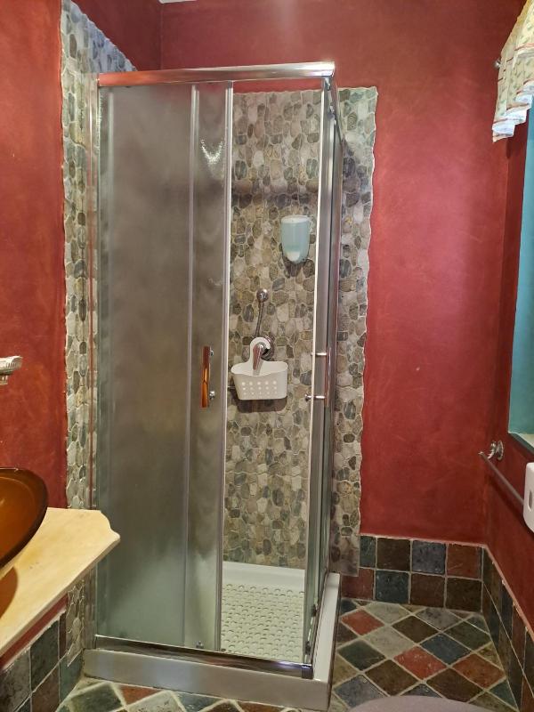 Double Room with Sea View image 4