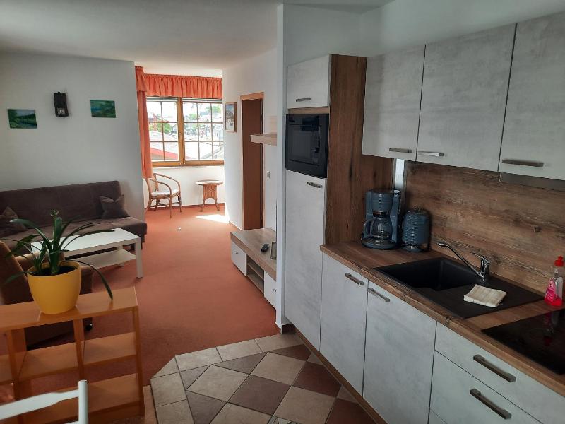 One-Bedroom Apartment image 3