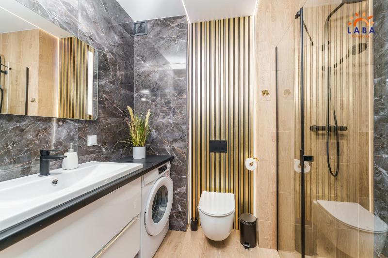 LABA Kołobrzeg Apartamenty Kasprowicza 20 Parking Basen Fitness Bawialnia w CENIE Parkplatz Schwimmbad Fitness Spielzimmer im PREIS - image 35