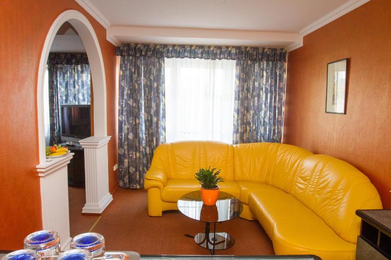 Presidential Suite image 4