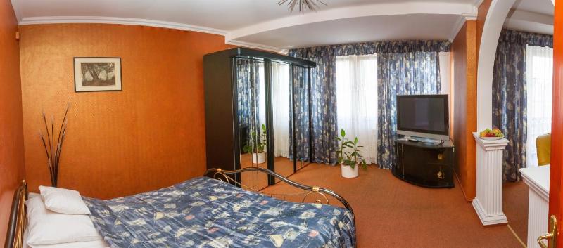 Presidential Suite image 2