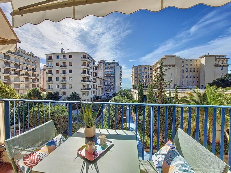 Nestor&Jeeves - STUDIO RIVIERA - Central - Very close sea - image 9