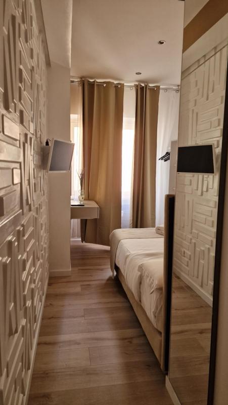 Single Room image 1
