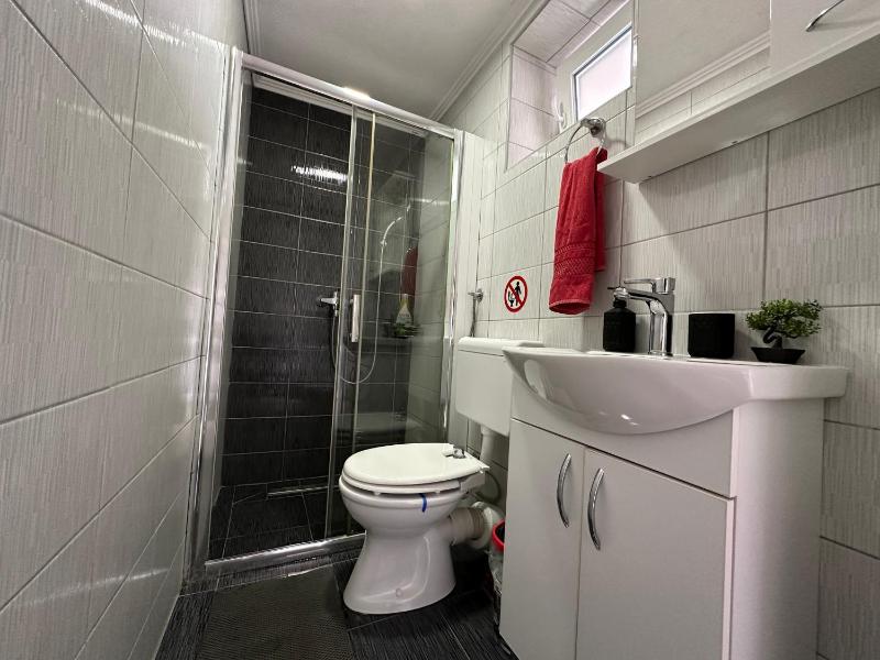 Superior Apartment image 2