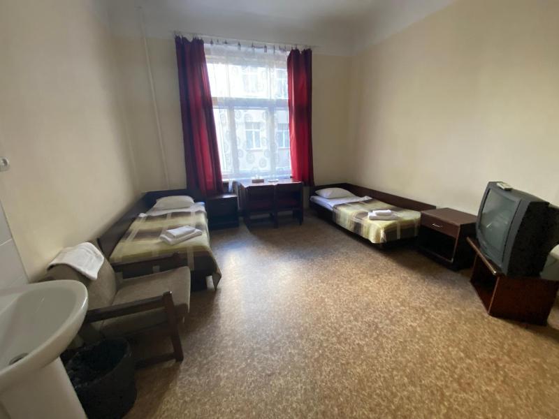 Hostel Viktorija with Private Rooms - image 11