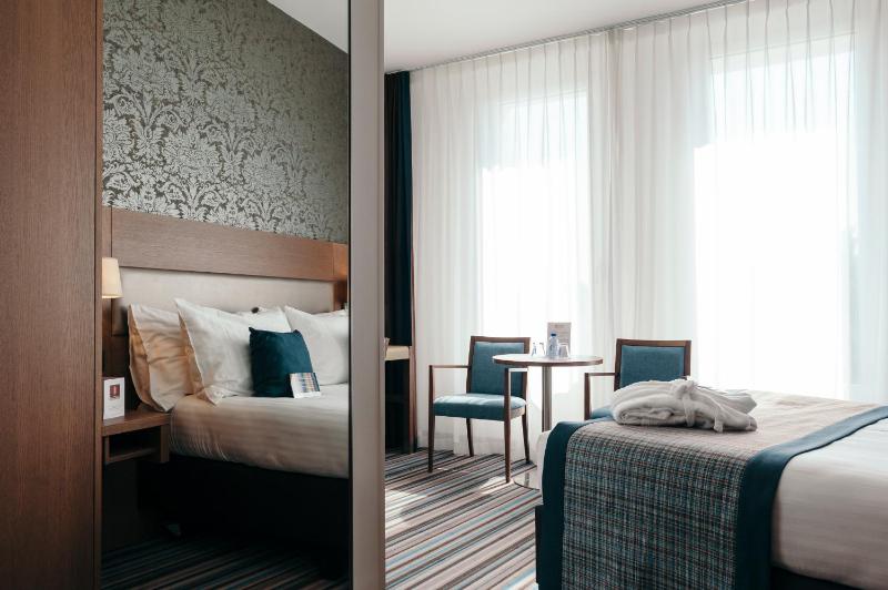 Executive Room image 1