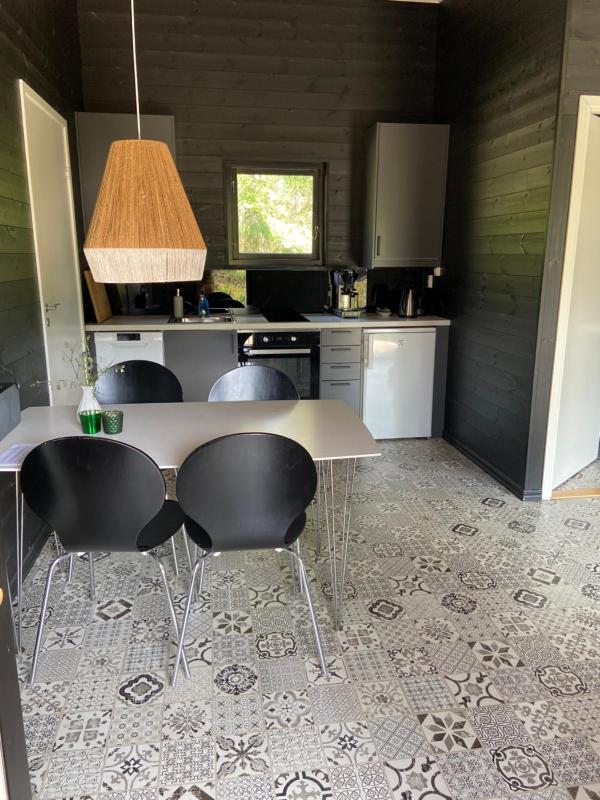 Two-Bedroom Bungalow image 3