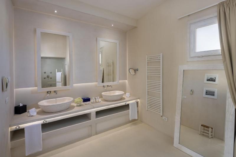 Junior Suite image 4