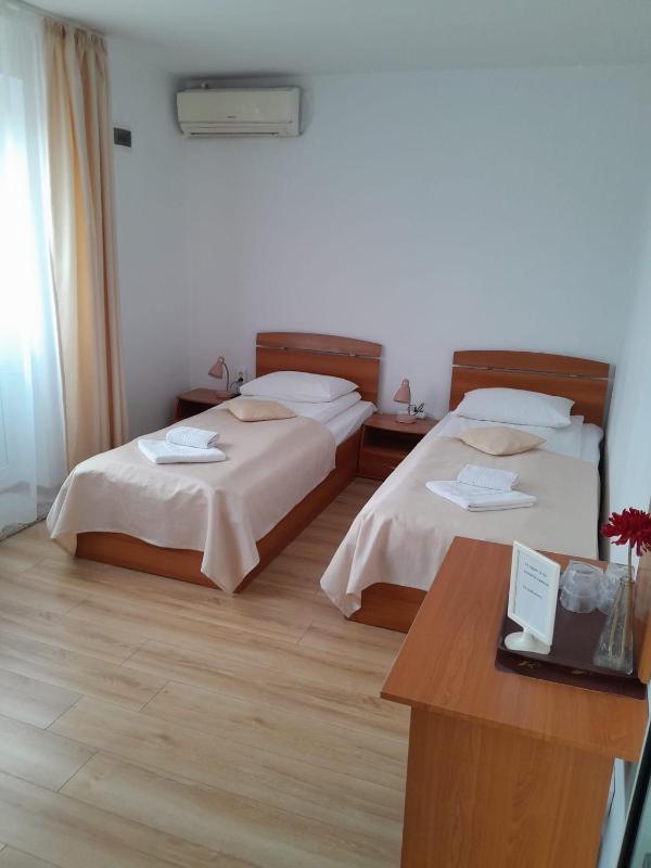 Double or Twin Room with Shared Bathroom image 2