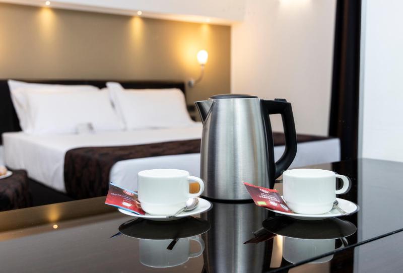 Superior Double Room image 3