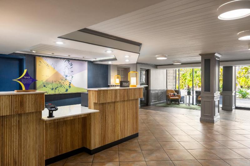Spark by Hilton Sarasota Siesta Key Gateway - image 5