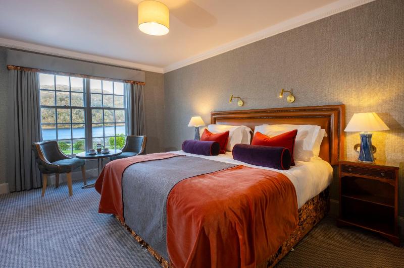 Standard Double or Twin Room with Sea View image 1