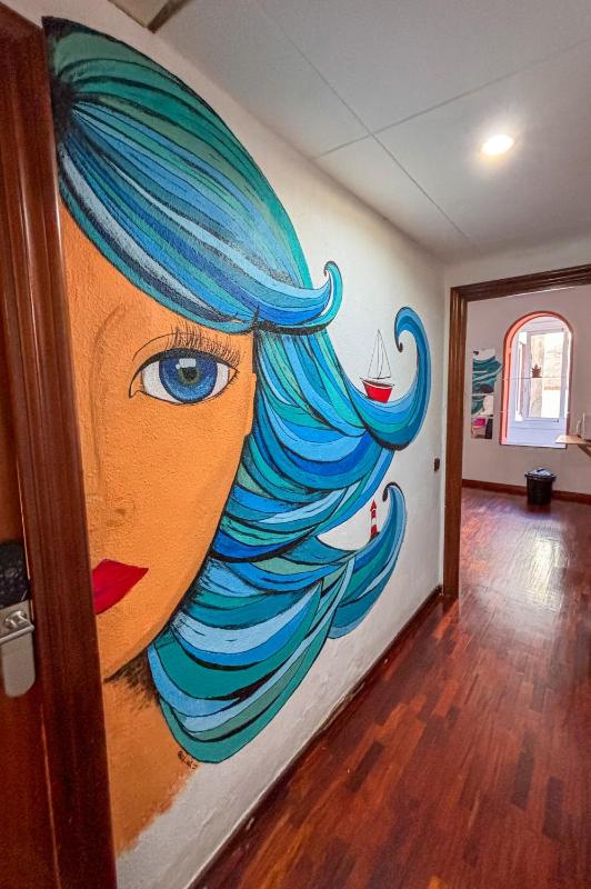 Tarragona Hostel - image 17