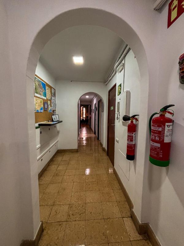 Tarragona Hostel - image 38