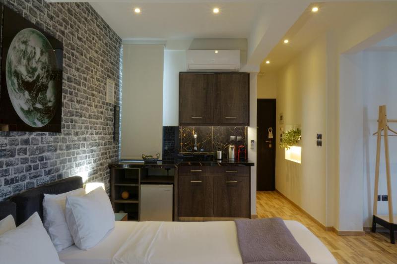 Deluxe Suite Old Town View  image 4