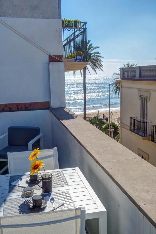 White Penthouse by Hello Homes Sitges - image 17