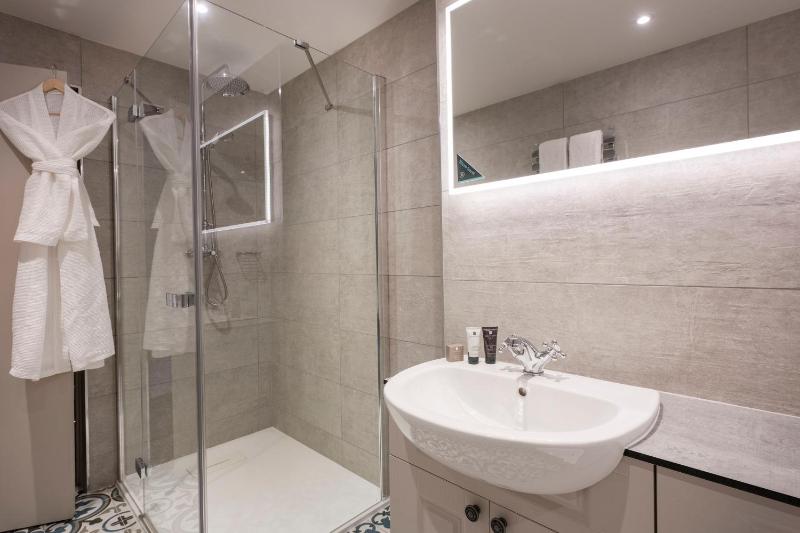 Junior Suite with Sea View image 3