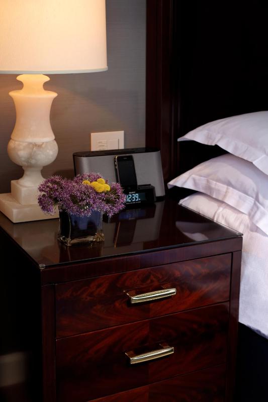 Superior Queen Room image 2