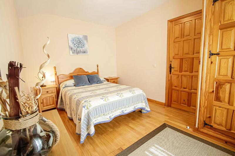 Double Room with Private Bathroom image 4