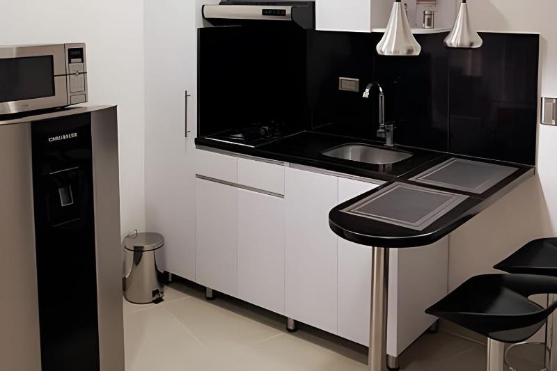 303 Moderno Aparta-Suite en Versalles Tipo Loft - Cali Tower Suites & Lofts - image 2