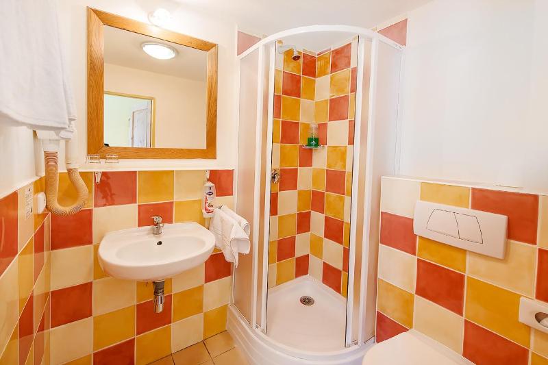 Triple Room image 2