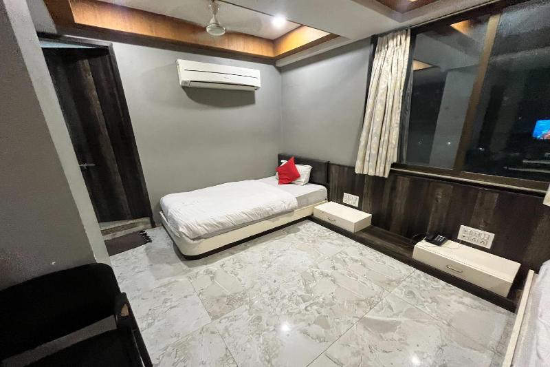 Hotel Om Balaji - image 2