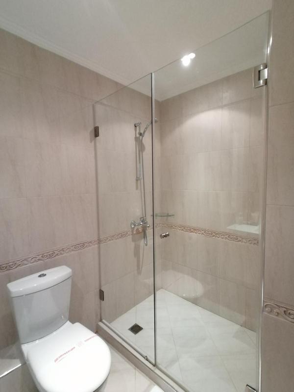 Deluxe Two-Bedroom Suite with Partial Sea View image 2