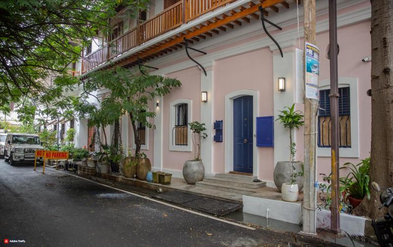 Residence De L'eveche - Entire Villa in Pondicherry- A CGH Earth SAHA Experience - image 1