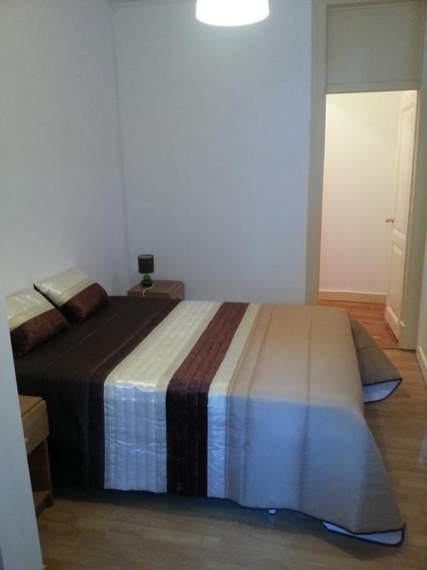 Double Room with Shared Bathroom image 1