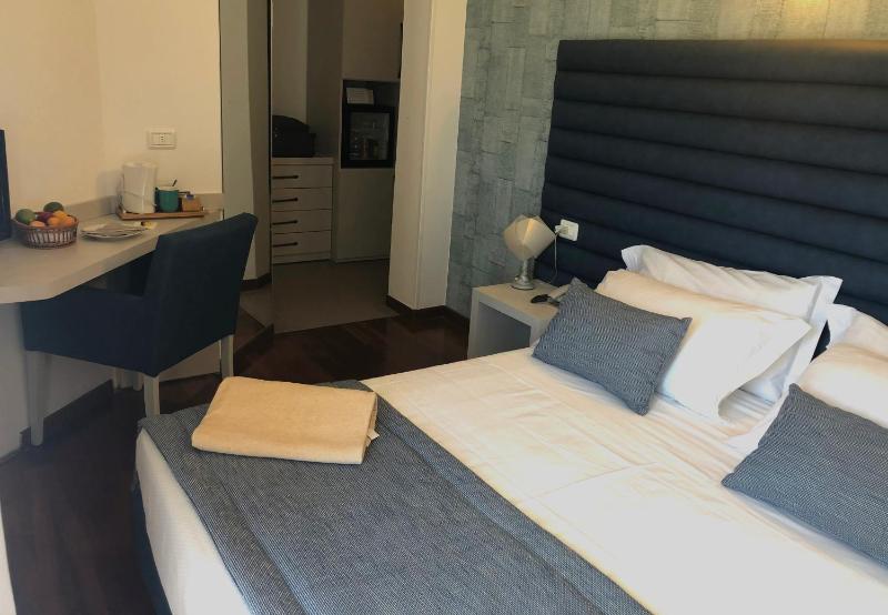 Single Room image 1